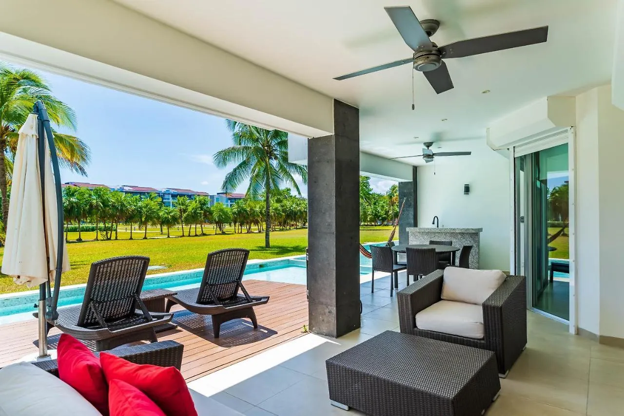 ** Apart-hotel Mareazul Beach Front Condos At Playa Del Carmen México