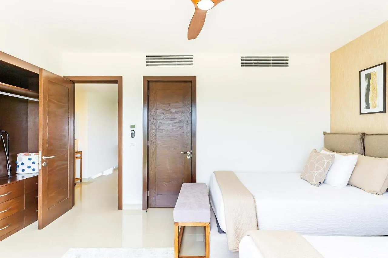 ** Апарт-отель Mareazul Beach Front Condos At Плая-дель-Кармен Мексика